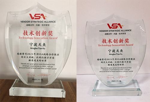 �������½�